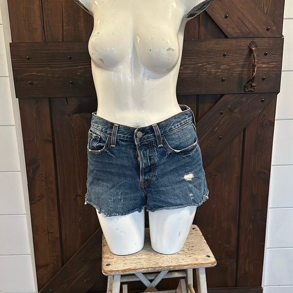 Levi's Pants - LEVI’S HIGH RISE DARK WASH 501 BUTTON FLY CUT OFF RETRO JEAN SHORTS SIZE 27 e8